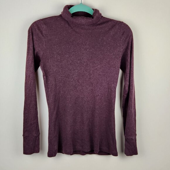 Aritzia TNA Stretchy Jersey Knit Turtleneck Top Plum Purple sz M - Picture 1 of 8